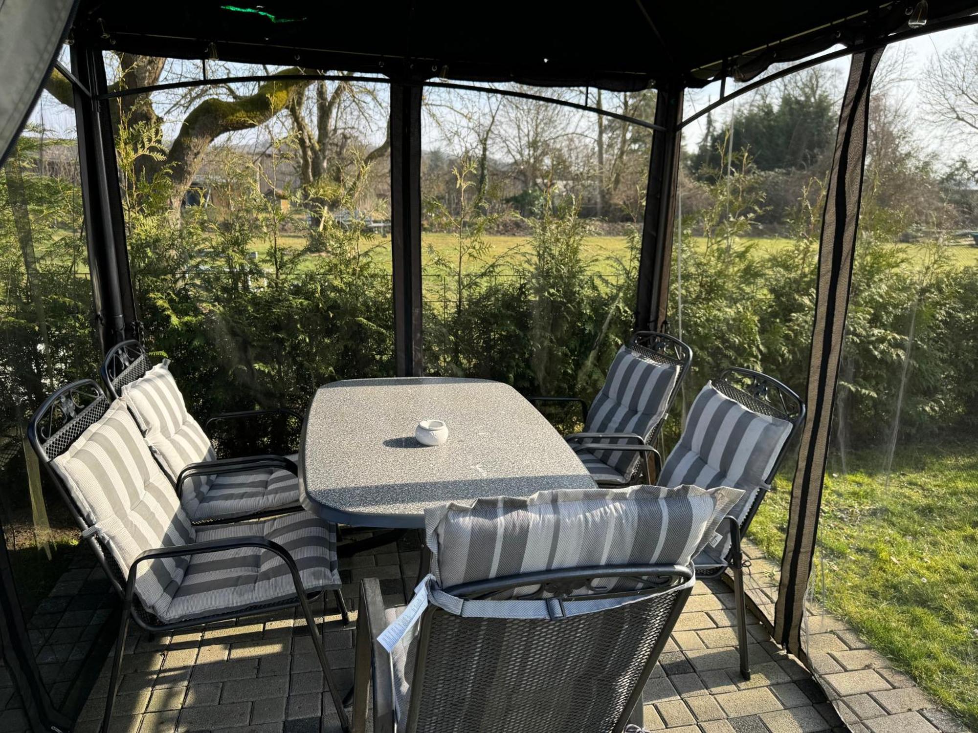 Ferienwohnung Am See Dillich - Ruhige Lage - Eigener Garten - Direkt Neben Einem Natursee Borken  Екстер'єр фото